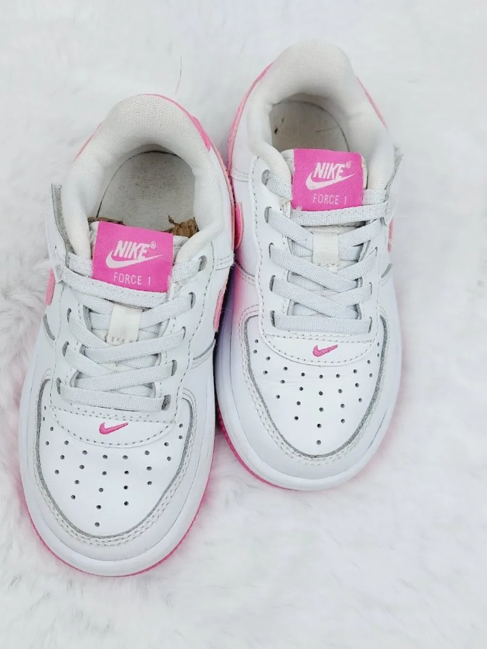 Nike Force 1 Low EasyOn Girls White Laser Fuchsia Sneaker Shoes Size US 10.5C